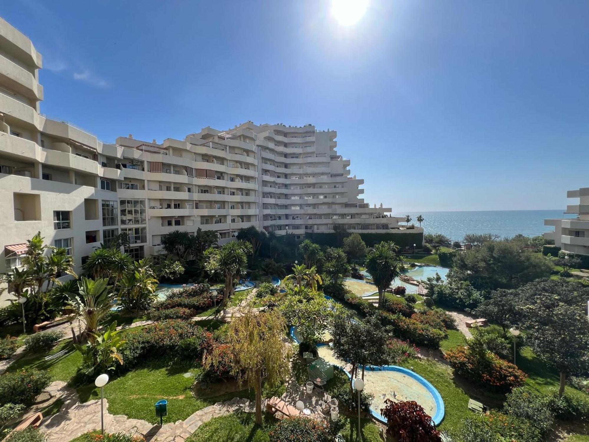 Benalbeach With Sea & Garden View Apartment